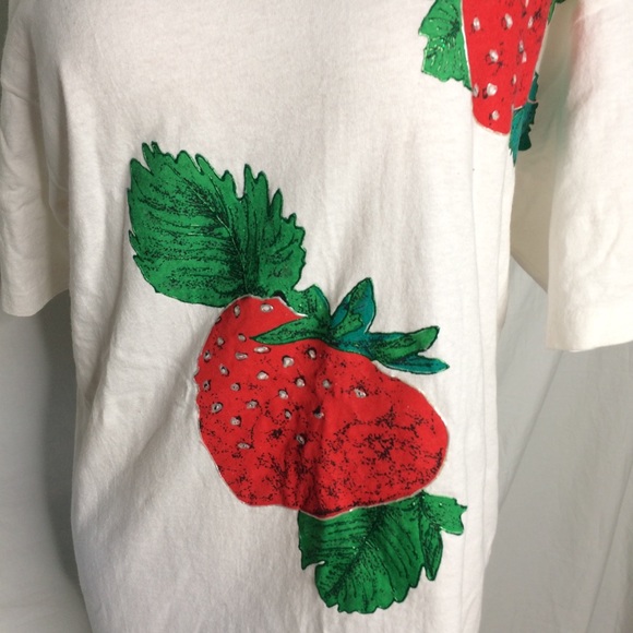 Vintage 90s 80s Strawberry Field Summer Spring fun - Picture 2 of 6